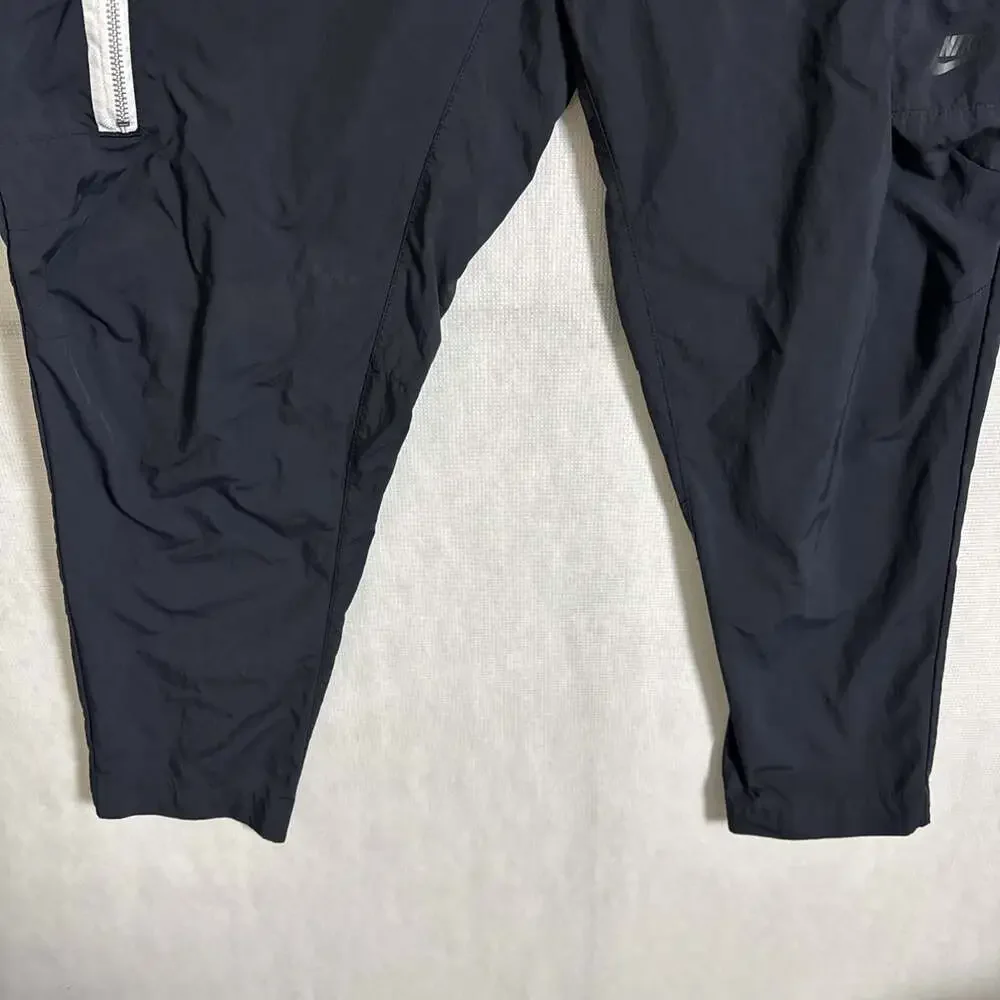 Nike Men's Size 32 Black Nylon Sportswear Style Essentials Utility Pants
